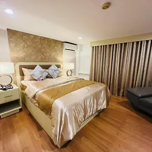 Arzo Hotel